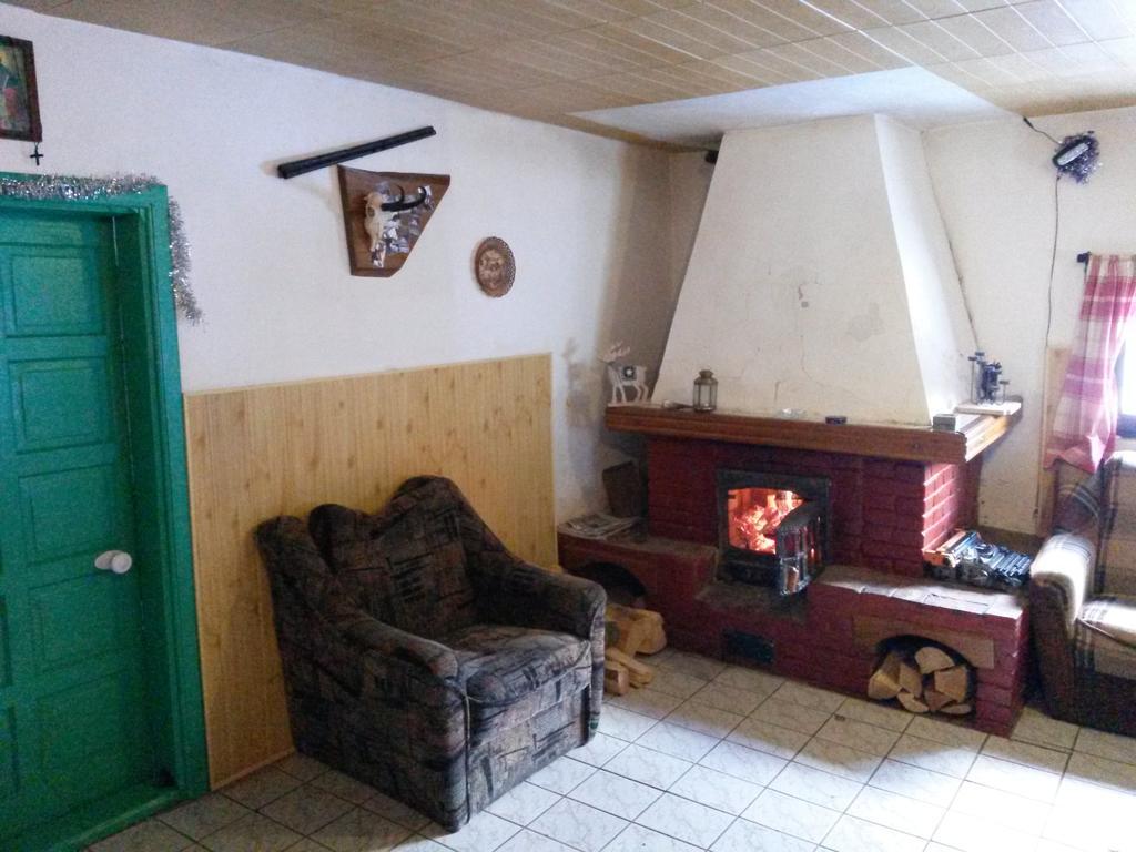 Cabana Pietricica Дымбовичоара Экстерьер фото