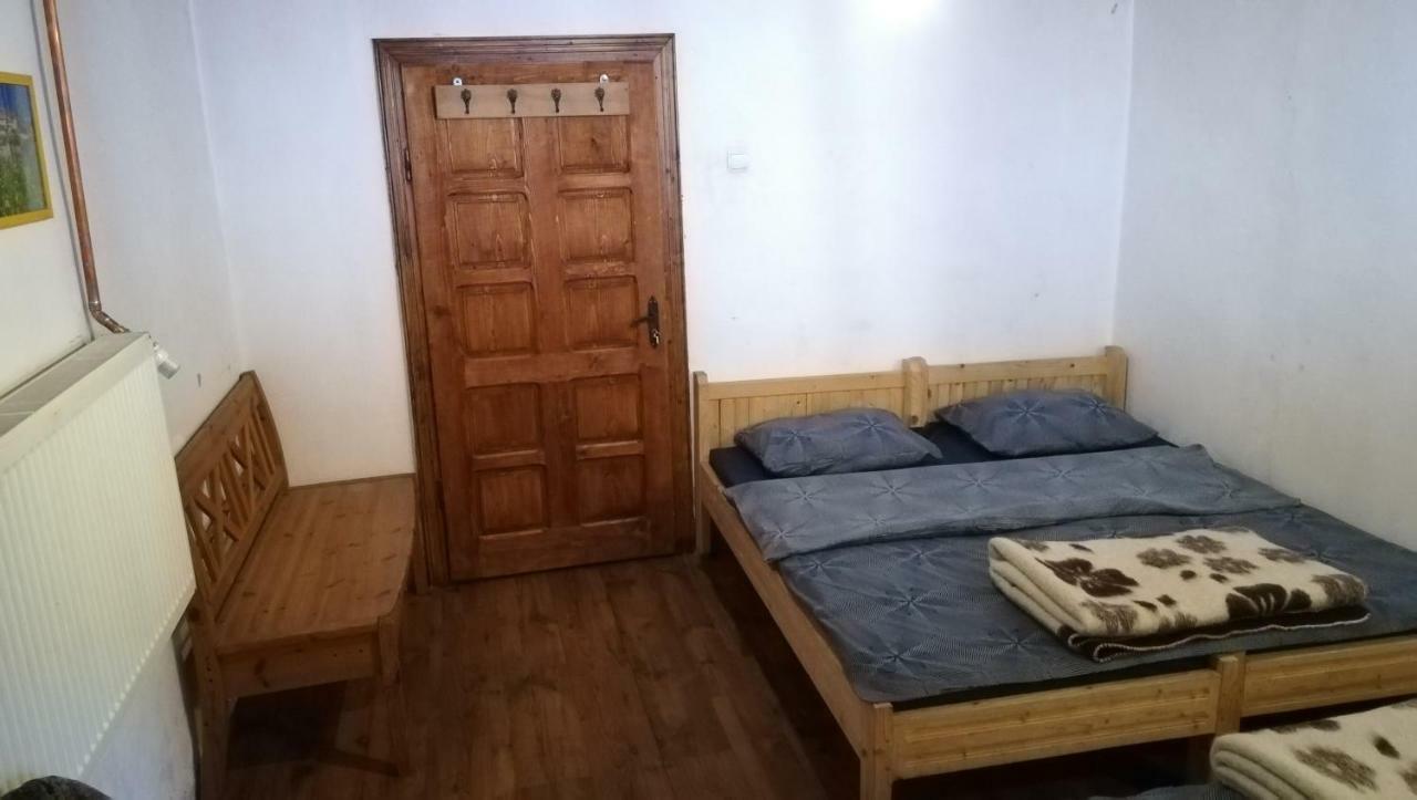 Cabana Pietricica Дымбовичоара Экстерьер фото