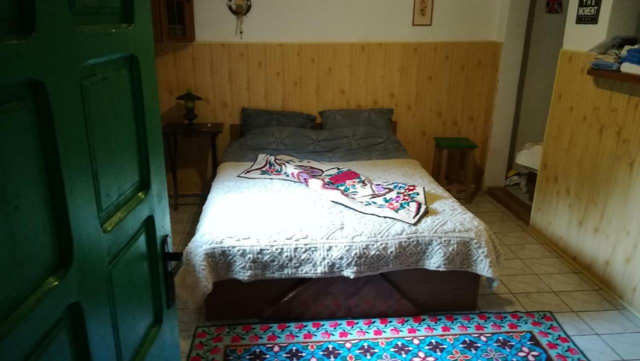 Cabana Pietricica Дымбовичоара Экстерьер фото